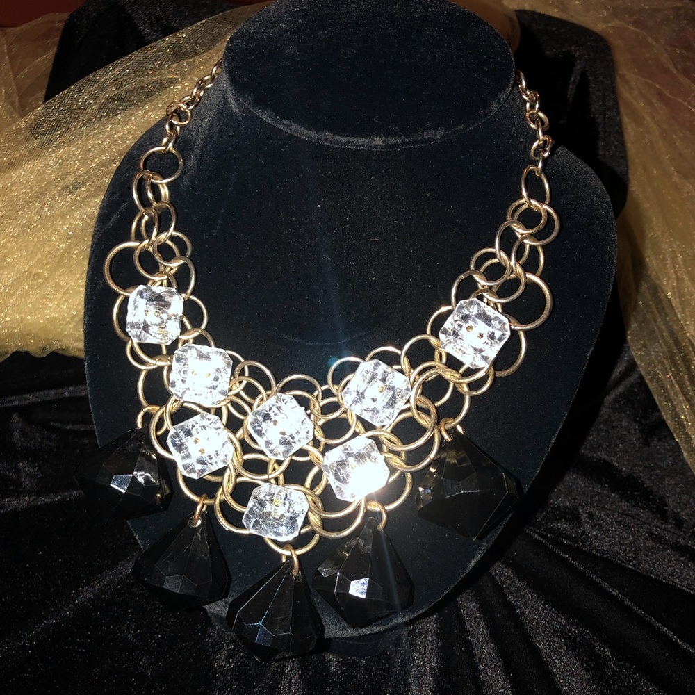 What a fun necklace